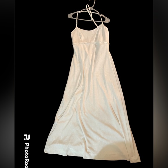 WHITE DRESS🐑 - Picture 8 of 8